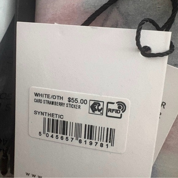 Kurt Geiger London Strawberry Card Holder Back 💙 NIB - Picture 5 of 5